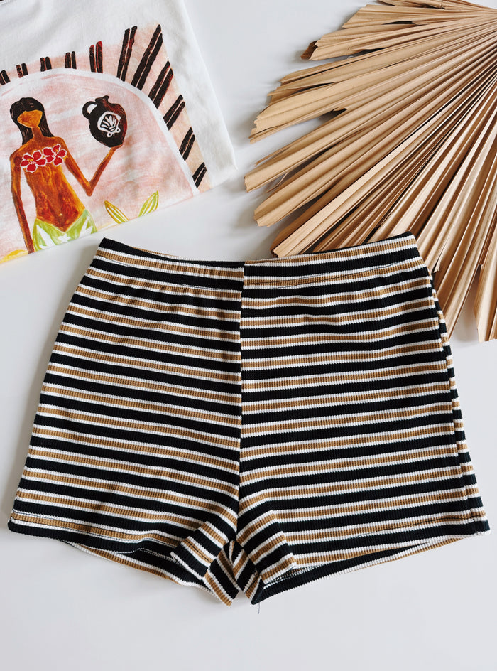 Polly Stripe Shorts - Caramel - Betty Lane 
