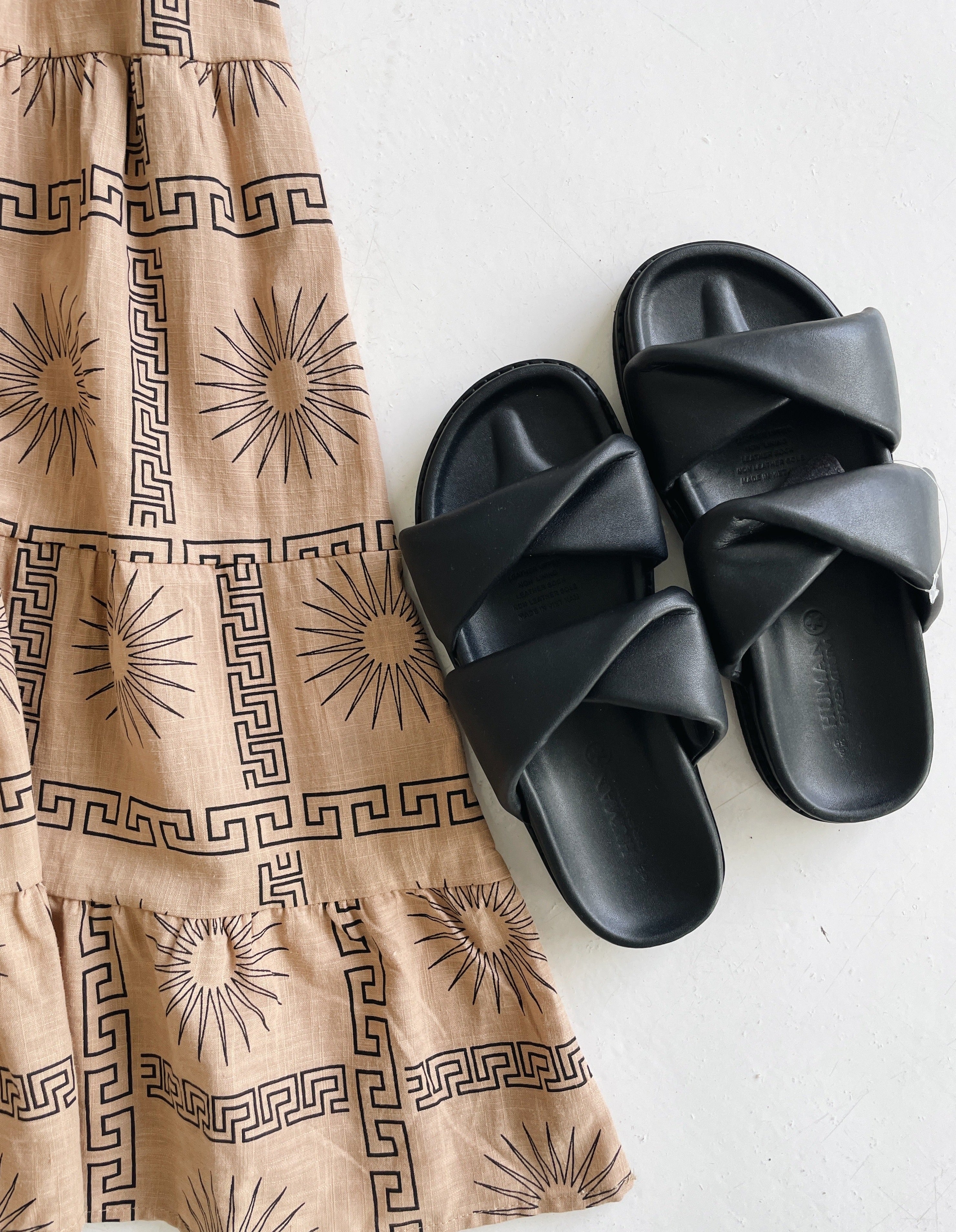 Black slides leather deals