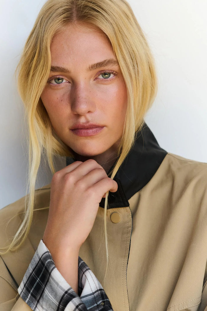 Rylan Reversible Parker - Camel - Betty Lane 