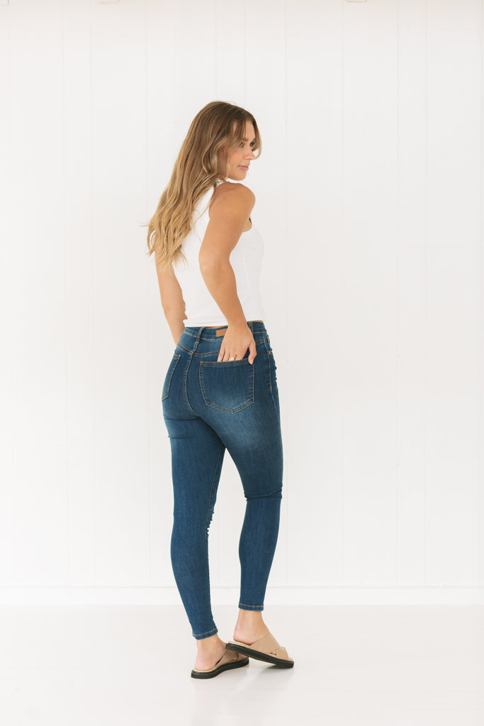 Parker Skinny Jeans - Betty Lane 